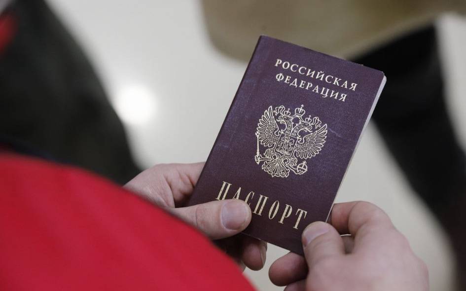Россия марказий осиёлик саккиз кишининг фуқаролигини бекор қилди