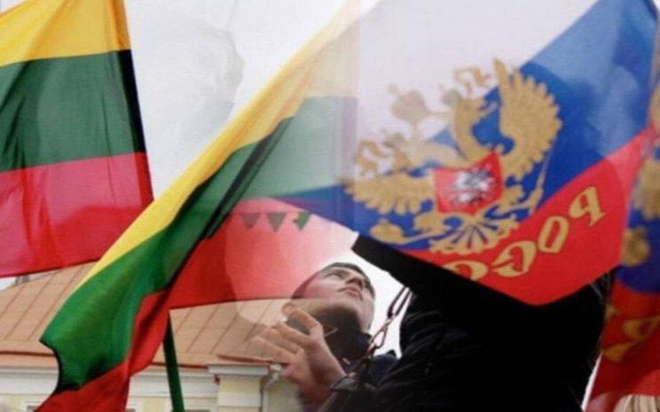 Россия совет аскарлари жасадлари қазиб олингани ортидан Литва элчисини чақиртирди