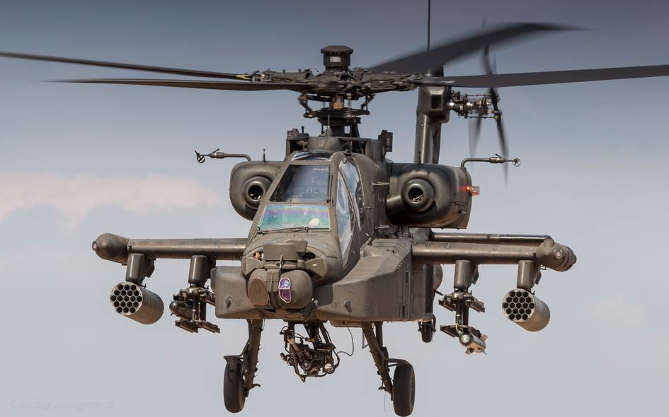 Ҳормуз бўғози яқинида АҚШнинг Apache вертолёти ҳалокатга учради — NYT