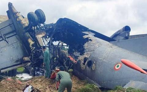 Ҳиндистонда Ан-32 ҳарбий самолёти аварияга учраши оқибатида беш киши ҳалок бўлди