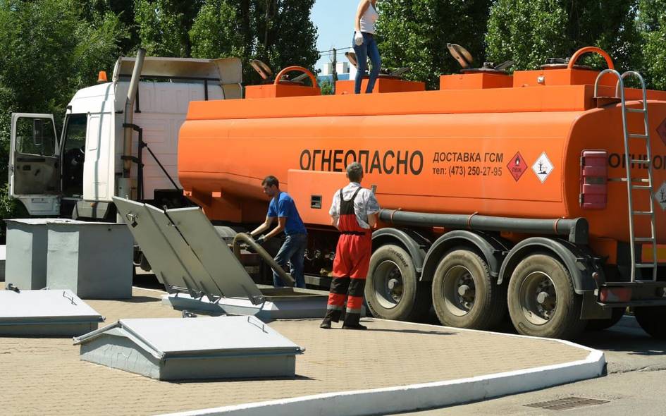 Қозоғистон Россиядаги тақчиллик сабаб четдан ёнилғи олиб киришдаги божларни бекор қилади