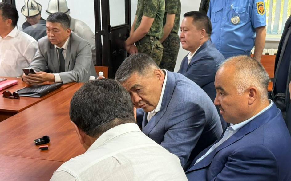 Ташиев ва Қирғизистоннинг Ўзбекистондаги собиқ элчисига 9 йиллик қамоқ жазоси сўралди