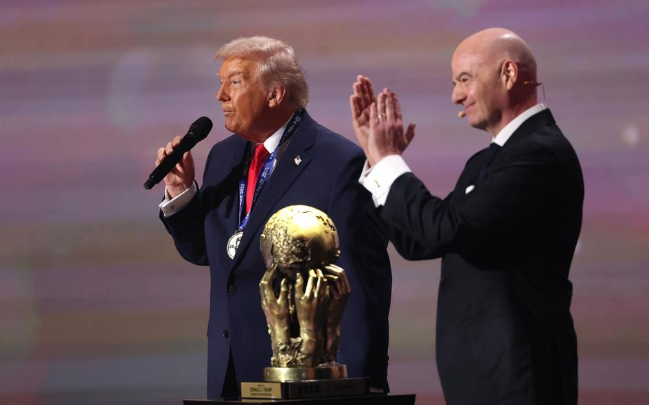 УЕФА FIFAни “қизил чизиқни босиб ўтганлик”да айблади