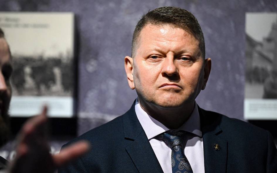 “Россия урушда ютқазди, деб ўйламанг” — Украина собиқ бош қўмондони