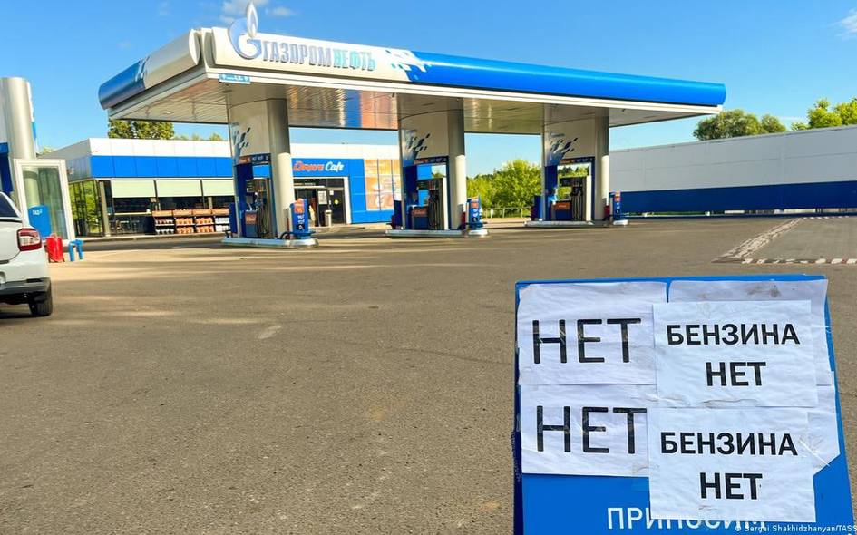 Россияда ёнилғи танқислиги 50 млн одамга таъсир қилмоқда — FТ