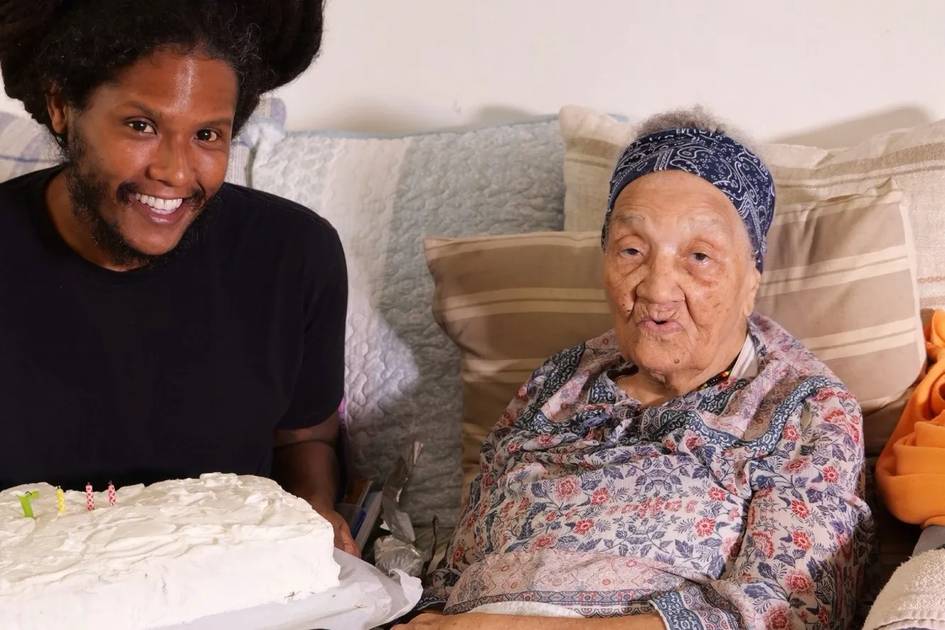 96 ёшли аёл дунёнинг энг кекса фудблогери сифатида Гиннеснинг рекордлар китобига кирди