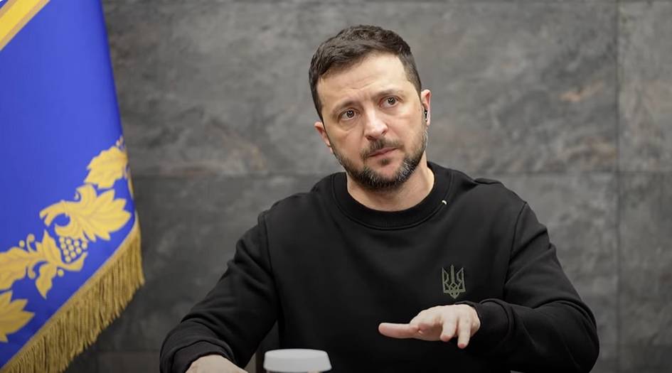“2027 йилда Украина 10 минг километрга уча оладиган дронларга эга бўлади” — Зеленский