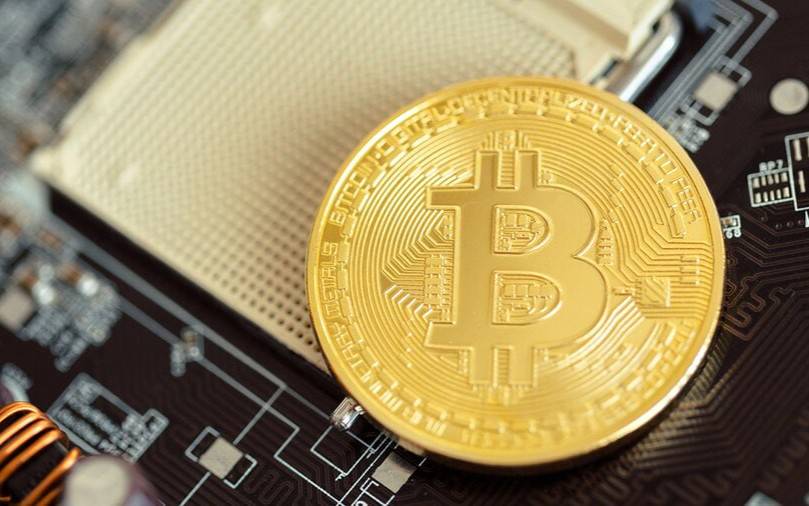 Россиянинг бир қанча ҳудудларида 2032 йилгача криптовалюта майнинг тақиқланди