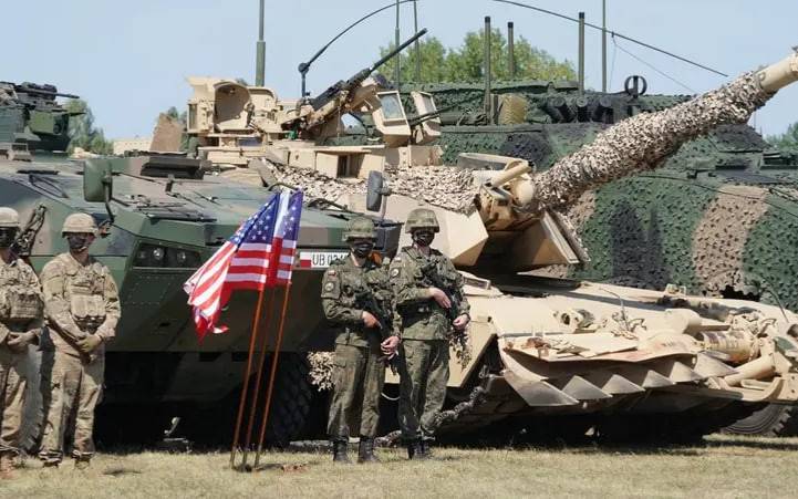 Польшада доимий АҚШ ҳарбий базасини ташкил этиш режалаштирилмоқда