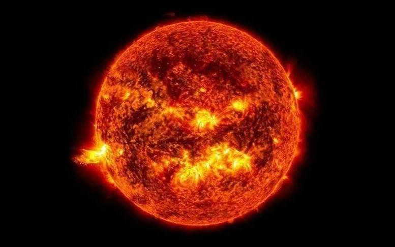 Ученые впервые увидели гигантские водовороты плазмы на поверхности Солнца