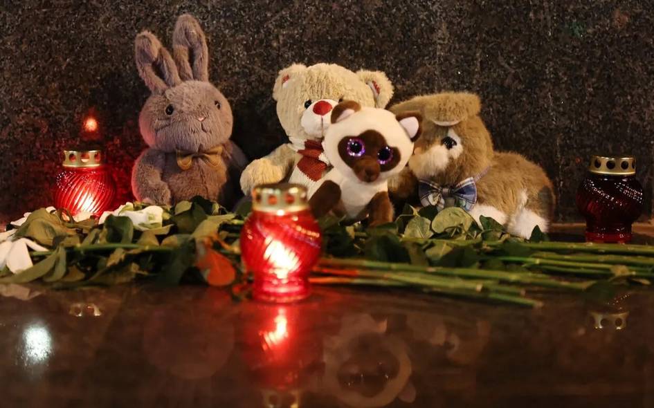 Россияда ҳарбийлар қабрини суратга олганлар қўлга олинмоқда
