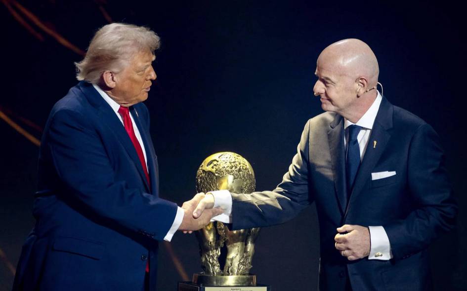 Трамп FIFA раҳбарига нисбатан босимлар фонида Инфантинони қўллаб-қувватлади