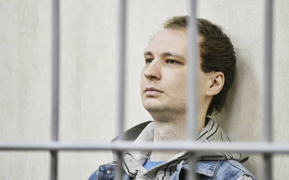 Россияда 10 йилга қамоққа ҳукм қилинган АҚШ ҳарбий фахрийси озод қилинди