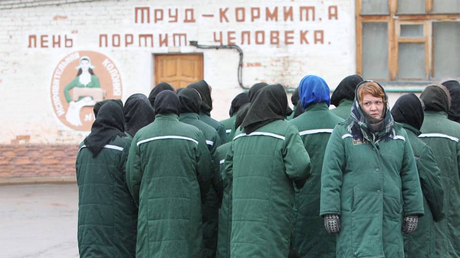 “Вёрцка”: Россияда урушга ёлланган маҳбус аёллардан жинсий хизматлар талаб қилинган