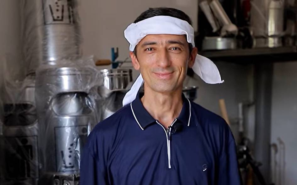 “Kinoga aralashib qolganimdan afsuslanaman”. Muzaffar Sa’dullayev nima sababdan “Osmondagi bolalar”ning 3-qismida suratga tushmagani haqida