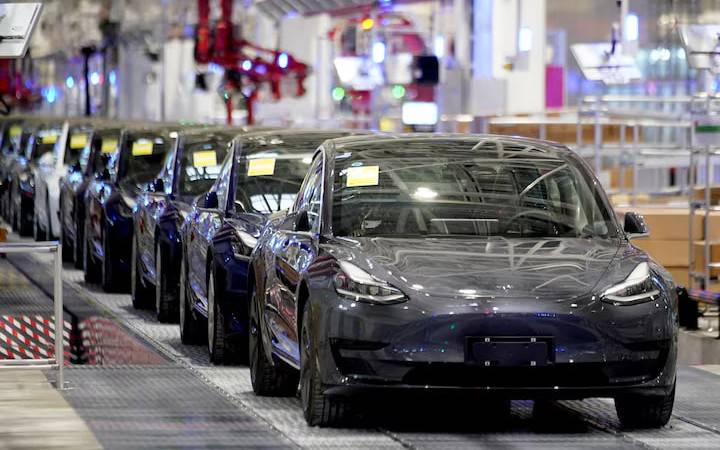 Tesla Хитойдан қарийб 3 млн автомобилини чақириб олади