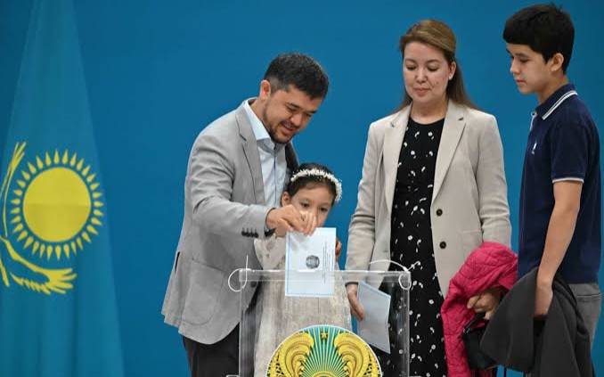 Qozog‘istonda yangi Konstitutsiya qabul qilingandan so‘ng ilk parlament saylovi o‘tkazildi
