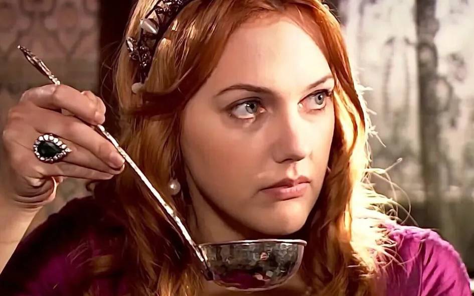 “Муҳташам юз йил” сериалидаги тарихий ҳақиқатга тўғри келмайдиган 8 та ҳолат