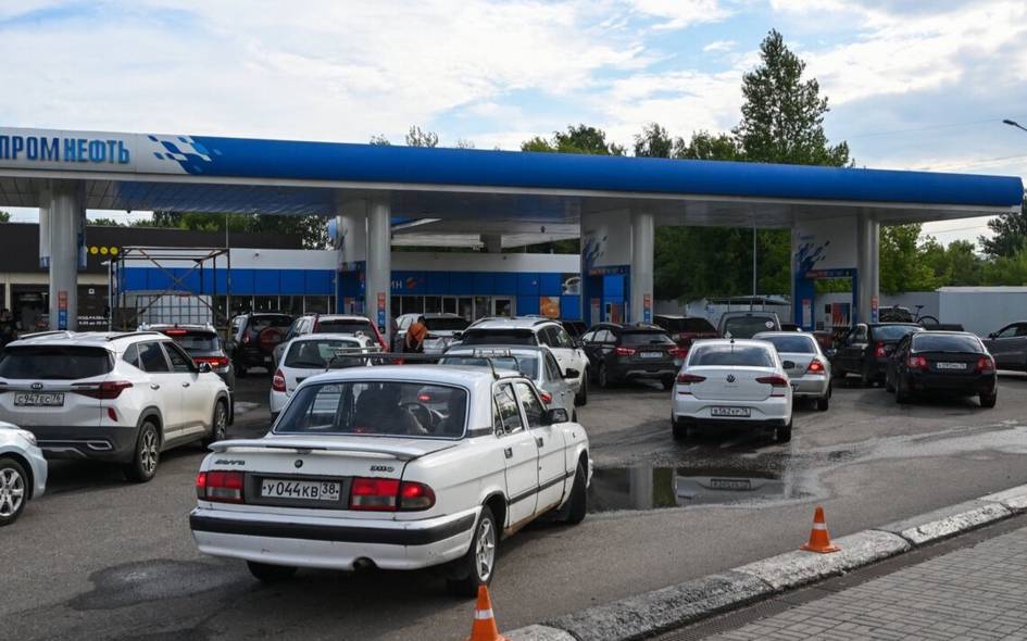 Россияда бензин ишлаб чиқариш ички талабнинг 70 фоизигача тушди — Reuters