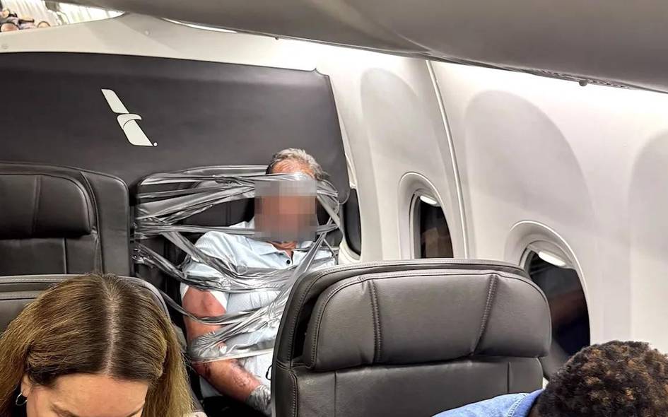American Airlines йўловчиси самолётда жанжал чиқаргани учун ўриндиққа скотч билан боғлаб қўйилди