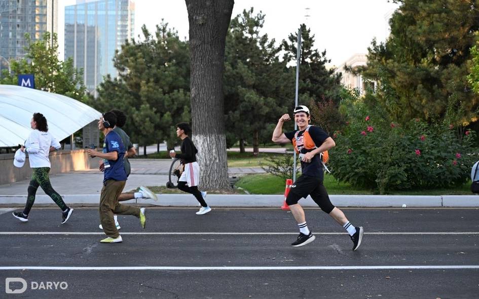 21 ва 5 километрлик масофа: Tashkent International Half Marathon қандай ўтди? (фотогалерея)