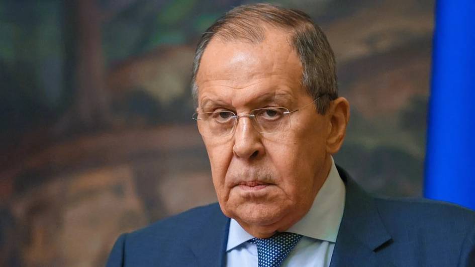 Лавровнинг яқинлари урушдан сўнг БАА паспортларини олгани аниқланди