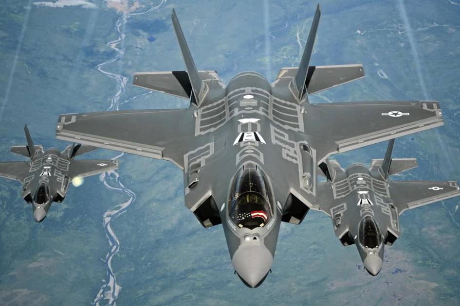 Австралия F-35 қирувчи самолёт қисмларини адашиб Гонконгга юборди. Юк қаердалиги номаълум