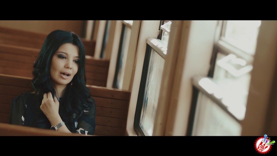 Yalangoch Suzanna Javicoli Jonli onlayn jinsiy aloqa