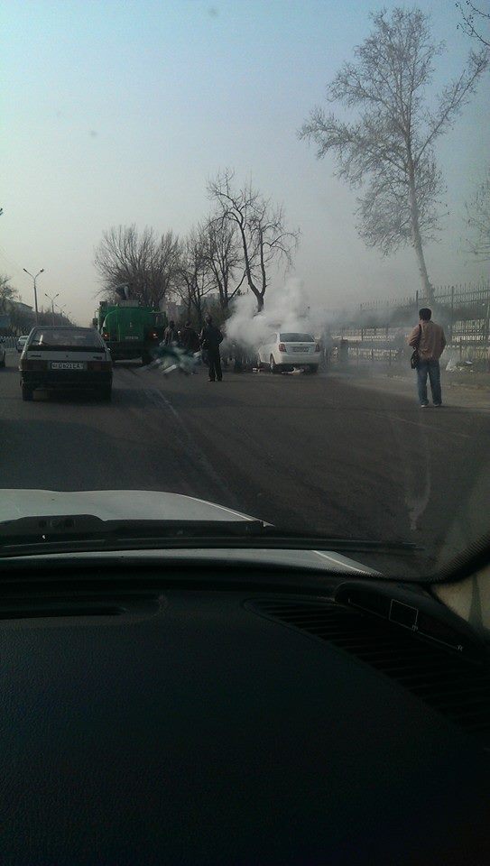 Tasodifan yonib ketdi Tasodifan yonib ketdi