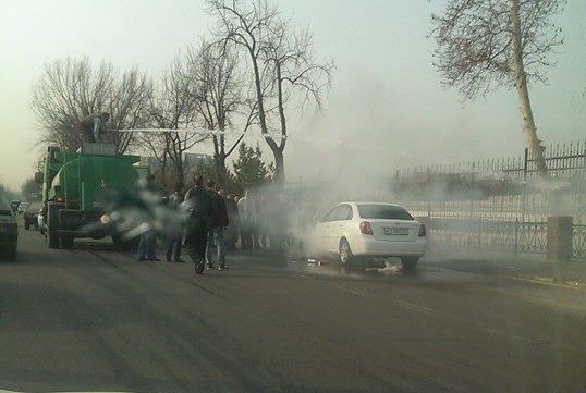 Onalar va qizlar porno film House 2 yashirin kamerada jinsiy aloqani tomosha qiling