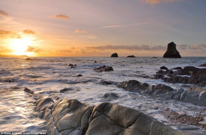 Yostigini almashtirayotgan ayolning fotosurati