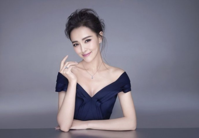 Xizmatkor bilan jinsiy aloqa onlayn Bepul sifatli porno yuklab olish