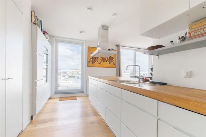 Vibratorlar yordamida orgazmlar aks ettirilgan lesbiyanlik porno filmini tomosha qiling. Vspyshkin va Nikiforovna jinsiy aloqa