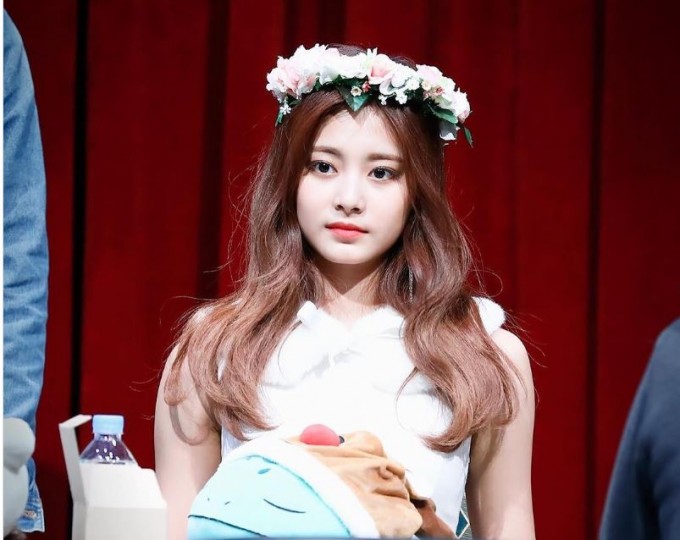 Rus pornosi: Er xotinini dostiga berdi