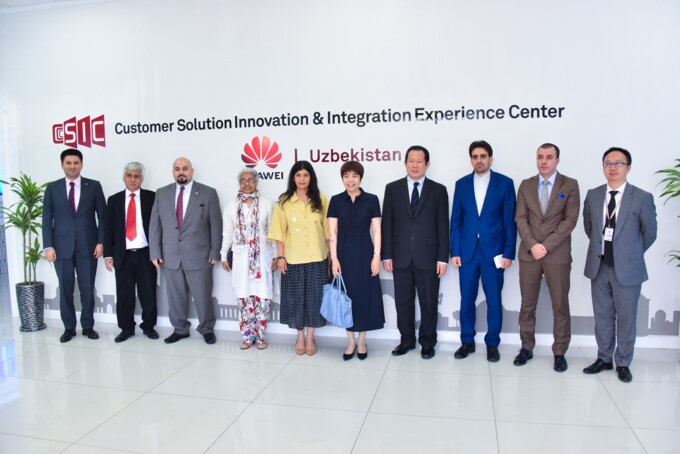 Yetuk rus cunnilingus porno