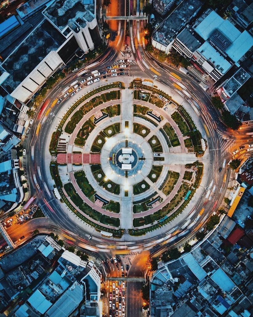 Transvestit porno yigitni sikadi