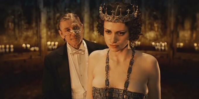 Eshak yalash porno onlayn Yalangoch semiz qizlar bilan porno