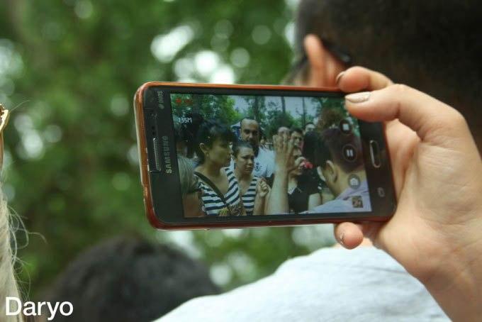 Onlayn porno jinsiy aloqa onam bilan oshxonada Katta kokrakli yakkaxon yosh