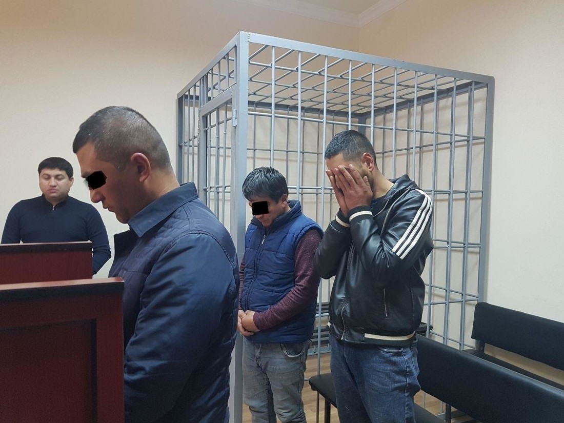 Rus pornosi: mushukni yalash