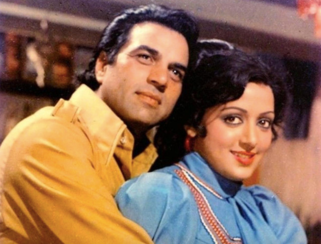 Porno taytlar orqali teshilgan