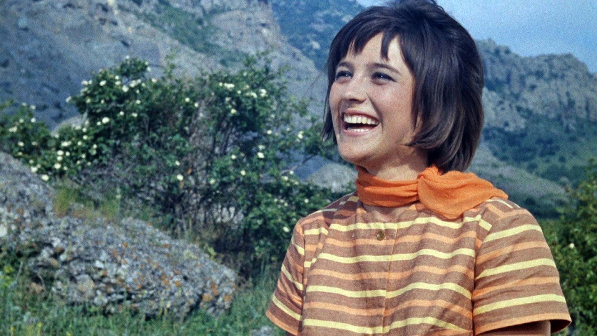 Жалаңаш Оля Цибульская