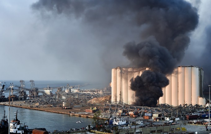 Ayollar kokrak fotosuratlari Seks porno ikki erkak va bir ayol