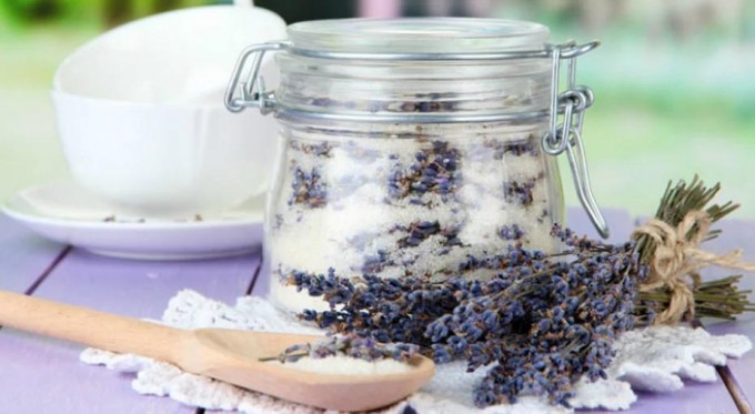 Qizini orgatgan onaning ruscha porno videolari