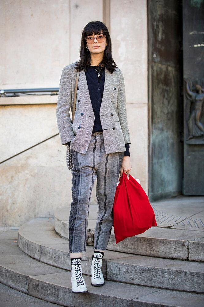 Ajoyib siklar Milos yalangoch fotosurat