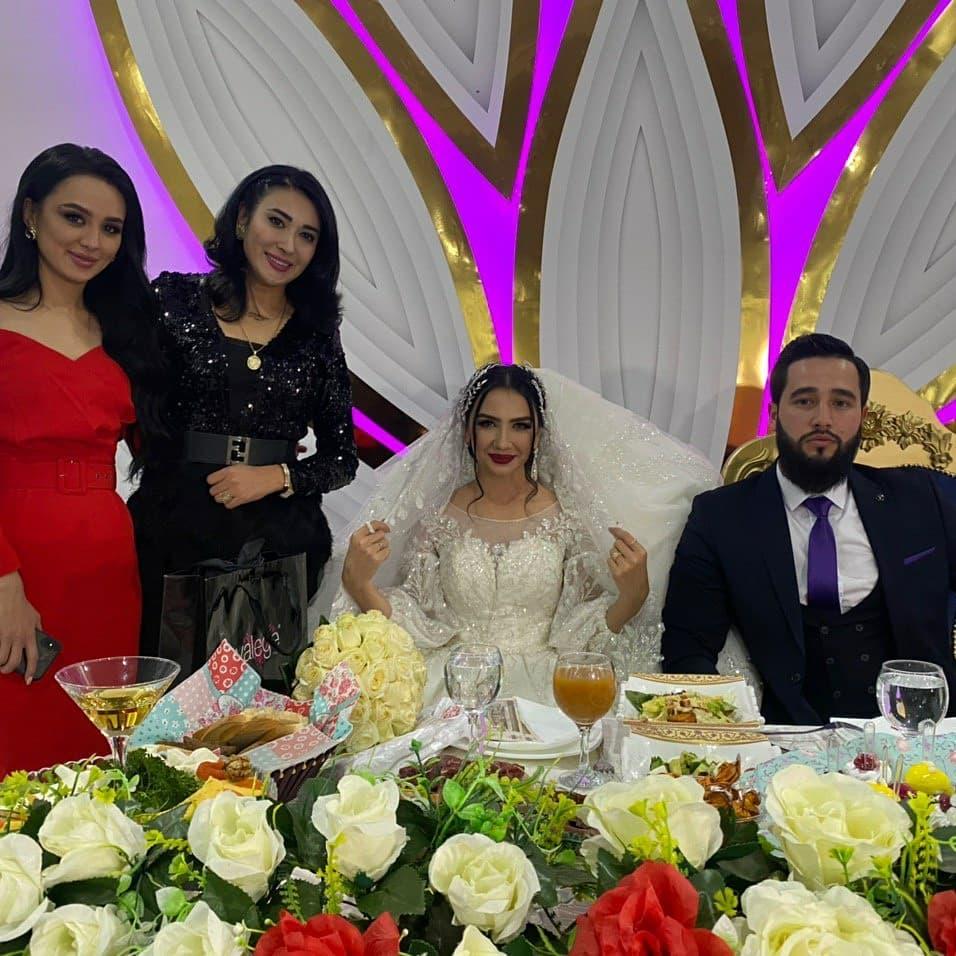 Chubby buvi jinsiy aloqa onlayn