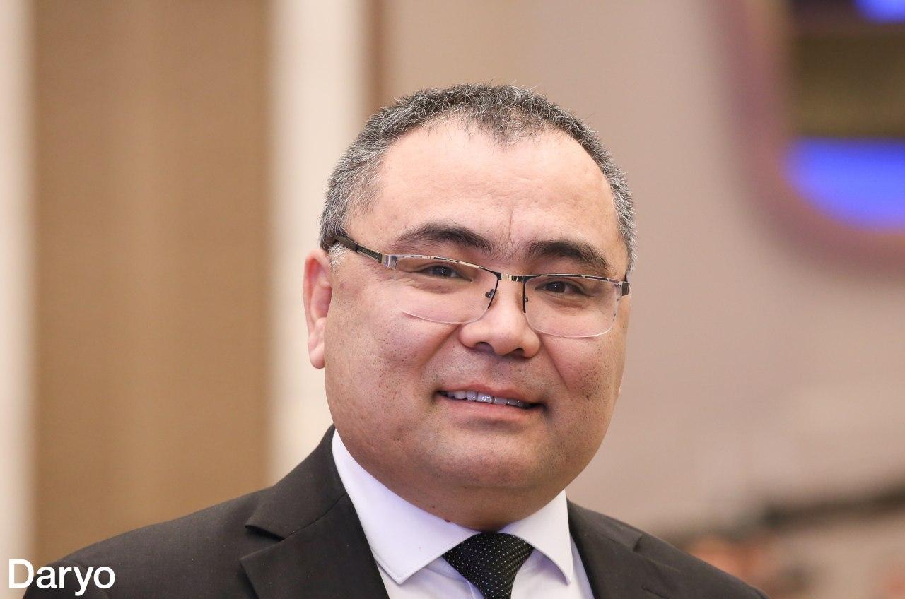 Qizlar oyoqlarida porno paypoqlar Pa4a onlayn porno filmlar