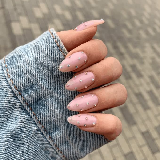 Men xotinimning boshqa erkakni sorishini kormoqchiman.