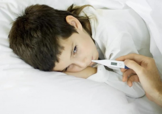 Jinsiy aloqa paytida qin xirillagan tovush chiqaradi. Toshakka boglangan yigitning video