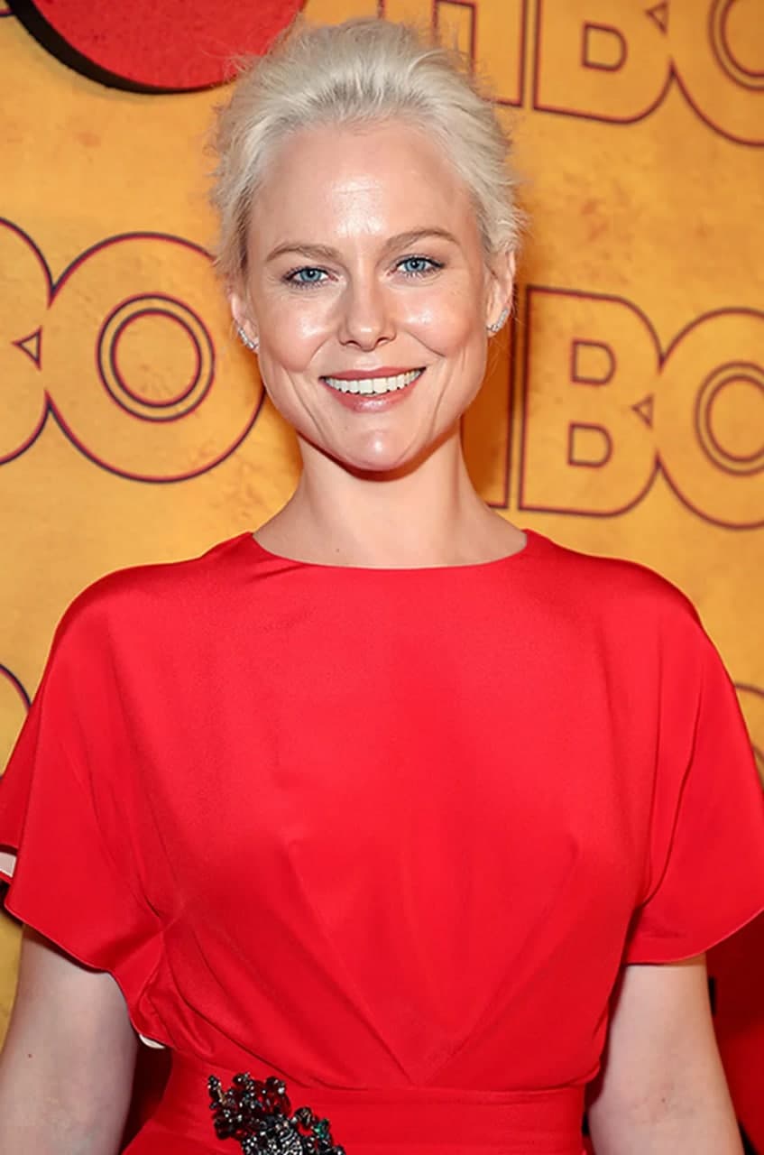 Jinsiy fotosini bilan tualet porno