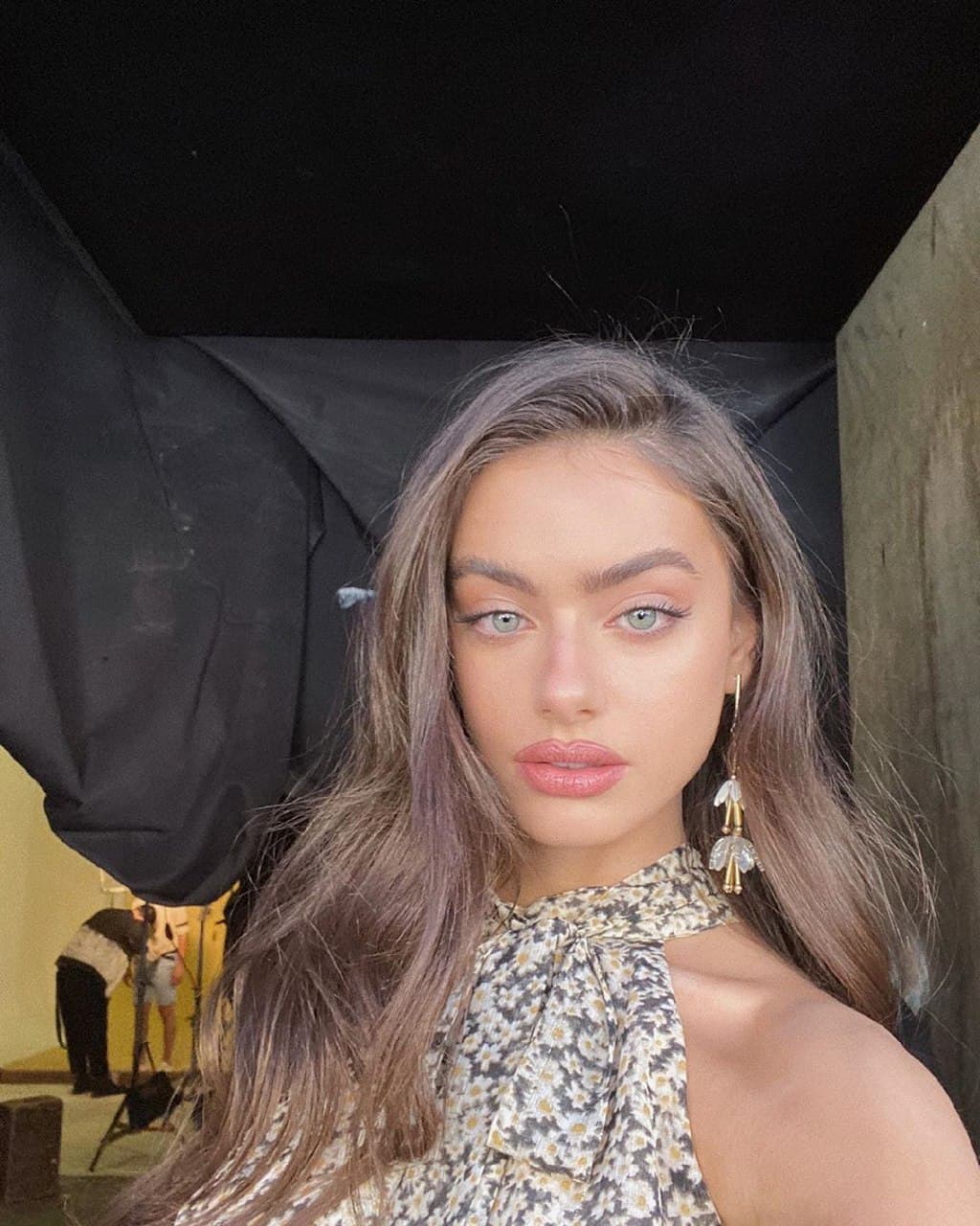 Ayollar dumbalarining porno suratlari